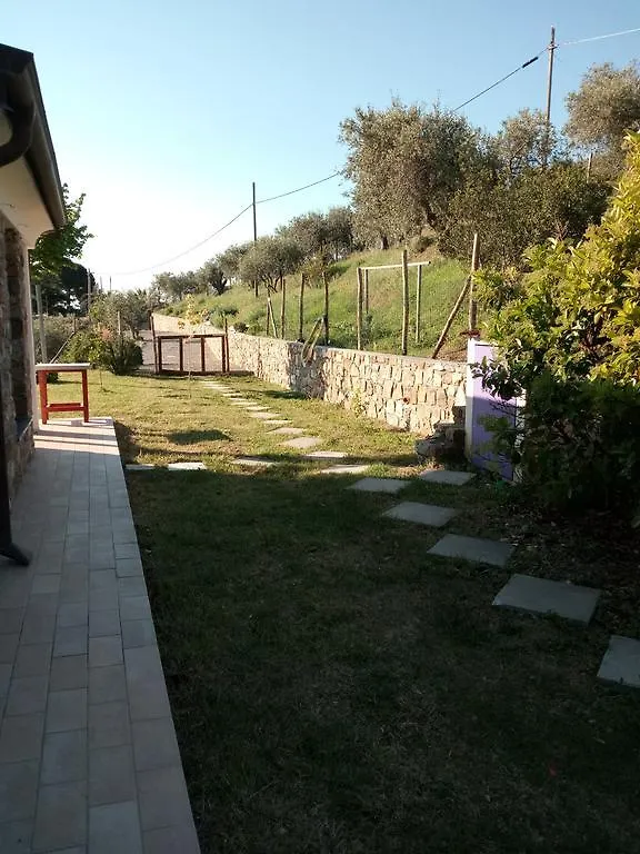 La Casa Di Lele Villa Costarainera 0*,  Italy